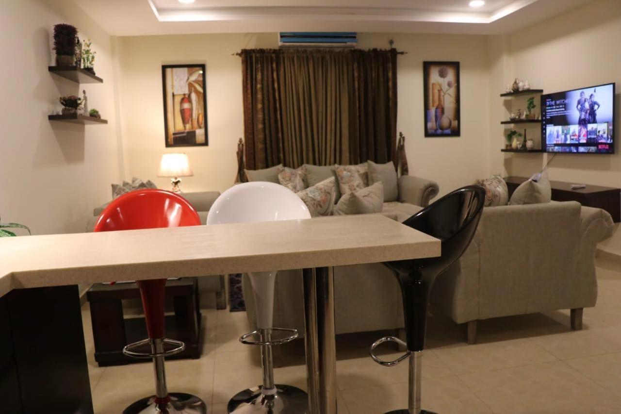 Elegant & Charming One Bed Apartment In Bahria Town Rawalpindi Exteriör bild